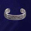Celtic Bracelets: Linear Knot - www.avalonstreasury.com [112 x 112 px]